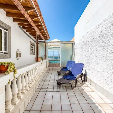 Villa Gongora *